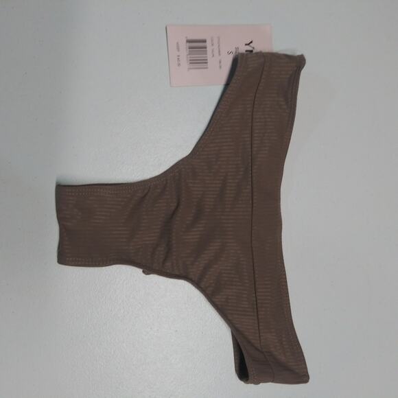 YMI Taupe Classic Thong Swim Bottoms Neutral Ribbed Size Small - Picture 6 of 6